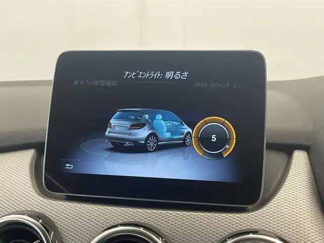 メルセデス・ベンツ Ｂ１８０ 岡山県 2018(平30)年 2.2万km マウンテングレー レーダーセーフティーパッケージ/ハーフレザーシート/純正ナビ/CD/DVD/Bluetooth/SD/USB/AppleCarPlay/AndroidAuto/バックカメラ/シートヒーター/マニュアルエアコン/ダイナミックセレクト/LEDヘッドライト/オートライト/アイドリングストップ/ESP/アクティブブレーキA/アテンションアシスト/BSA/LKA/ドラレコ（F/R）/保証書/取扱説明書
