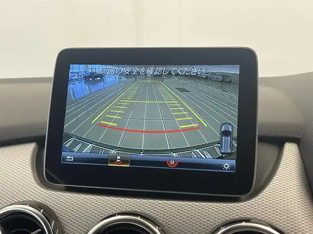 メルセデス・ベンツ Ｂ１８０ 岡山県 2018(平30)年 2.2万km マウンテングレー レーダーセーフティーパッケージ/ハーフレザーシート/純正ナビ/CD/DVD/Bluetooth/SD/USB/AppleCarPlay/AndroidAuto/バックカメラ/シートヒーター/マニュアルエアコン/ダイナミックセレクト/LEDヘッドライト/オートライト/アイドリングストップ/ESP/アクティブブレーキA/アテンションアシスト/BSA/LKA/ドラレコ（F/R）/保証書/取扱説明書