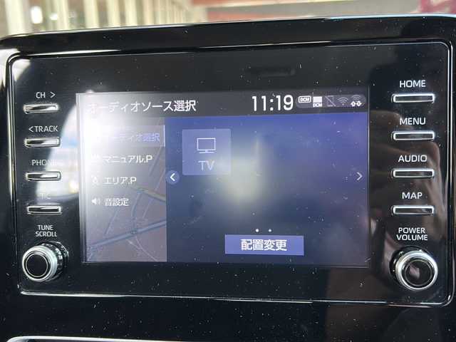 トヨタ アクア X 静岡県 2021(令3)年 4.2万km アーバンカーキ 【安全装備】/トヨタセーフティセンス/プリクラッシュセーフティ/（ミリ波レーダー・単眼カメラ・昼自転車運転者＆夜間歩行者検知機能付）/（対車両：自車車速域約10km/hから最高速度：最大約40km/h減速可）/（対歩行者：自車車速域約10km/hから80km/h間：最大約30km/h減速可）/レーダークルーズコントロール（全車速追従機能付/ブレーキ制御付）/レーントレーシングアシスト（LTA）（作動車速：50km/h以上時）/（ステアリング操作支援）/ロードサインアシスト（RSA）（道路標識認識支援）/オートマチックハイビーム/【主要装備】/純正ディスプレイオーディオ　/パノラミックビューモニター　/フルセグテレビ　/ＬＥＤヘッドライト　/ブラインドスポットビューモニター　/ＥＴＣ　/ドラレコ