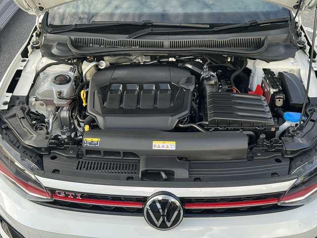 フォルクスワーゲン ポロＧＴＩ 沖縄県 2021(令3)年 3.5万km 白 純正ナビ・Bluetooth/バックカメラ/ETC/ドライブレコーダー/コーナーセンサー/オートライト/衝突軽減システム/クルーズコントロール/スマートキー