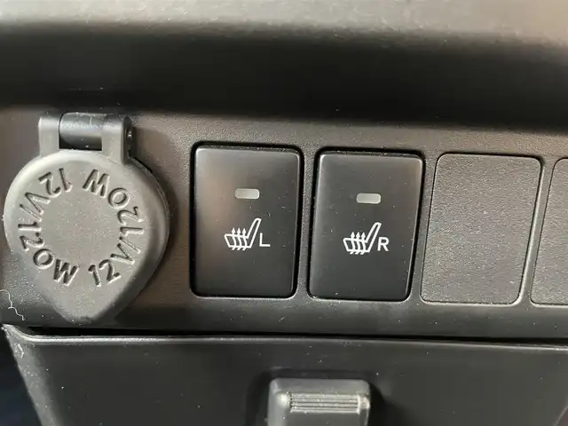 トヨタ ルーミー カスタムG S 新潟県 2017(平29)年 5万km ブラックマイカメタリック スマートキー×２/プッシュスタート/純正SDナビ(NSZT-W62G)/　 フルセグ・CD・BT/バックカメラ/両側パワースライドドア/革巻きステアリング/ステアリングスイッチ/セーフティセンス/運転席・助手席シートヒーター/クルーズコントロール/純正フロアマット/純正ドアバイザー