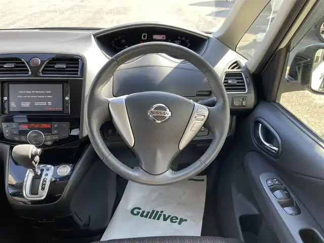 日産 セレナ ハイウェイスター Sハイブリッド 千葉県 2014(平26)年 6.6万km ブリリアントホワイトパール エマージェンシーブレーキ/車線逸脱警報/社外SDナビ【NX614W】/・CD/DVD/MSV/Bluetooth/フルセグ/バックカメラ/両後パワースライドドア/クルーズコントロール/インテリジェントキー/純正LEDヘッドライト/フォグランプ/純正16インチアルミホイール/ETC/本革巻きステアリング/オートライト/ドアバイザー