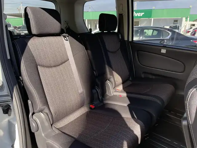 日産 セレナ ハイウェイスター Sハイブリッド 千葉県 2014(平26)年 6.6万km ブリリアントホワイトパール エマージェンシーブレーキ/車線逸脱警報/社外SDナビ【NX614W】/・CD/DVD/MSV/Bluetooth/フルセグ/バックカメラ/両後パワースライドドア/クルーズコントロール/インテリジェントキー/純正LEDヘッドライト/フォグランプ/純正16インチアルミホイール/ETC/本革巻きステアリング/オートライト/ドアバイザー