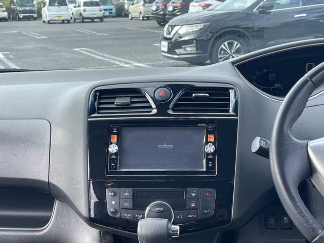 日産 セレナ ハイウェイスター Sハイブリッド 千葉県 2015(平27)年 8.8万km ブリリアントホワイトパール ナビＭＰ３１４Ｄ－Ｗ　バックカメラ　アルパインフリップダウンモニター　両側電動スライドドア　レーンアシスト　エマブレ　クルコン　スマートキー　プッシュスタート　ETC ＨＩＤ　オートライト　バイザー