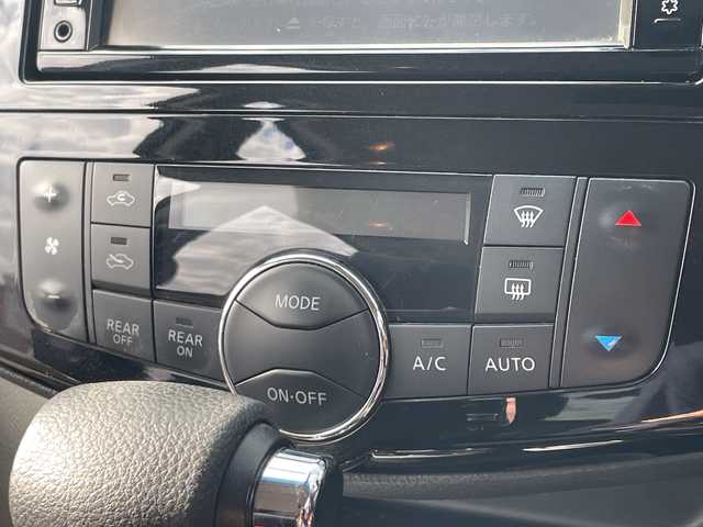 日産 セレナ ハイウェイスター Sハイブリッド 千葉県 2015(平27)年 8.8万km ブリリアントホワイトパール ナビＭＰ３１４Ｄ－Ｗ　バックカメラ　アルパインフリップダウンモニター　両側電動スライドドア　レーンアシスト　エマブレ　クルコン　スマートキー　プッシュスタート　ETC ＨＩＤ　オートライト　バイザー