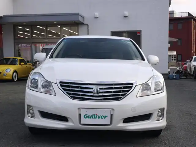 トヨタ クラウン ロイヤル ロイヤルサルーン 熊本県 2008(平20)年 17.7万km ホワイトパールクリスタルシャイン 純正HDDナビ/【フルセグテレビ/CD/DVD/ミュージックサーバー】/バックカメラ/クルーズコントロール/ステアリングスイッチ/パワーシート/電動チルト/純正17インチアルミホイール/プッシュスタート/スマートキー/ETC/HIDヘッドライト/オートライト/オートエアコン/純正フロアマット/スペアキー