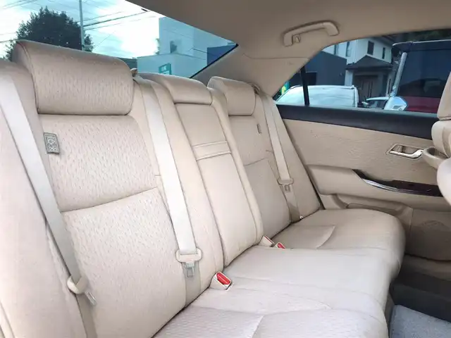 トヨタ クラウン ロイヤル ロイヤルサルーン 熊本県 2008(平20)年 17.7万km ホワイトパールクリスタルシャイン 純正HDDナビ/【フルセグテレビ/CD/DVD/ミュージックサーバー】/バックカメラ/クルーズコントロール/ステアリングスイッチ/パワーシート/電動チルト/純正17インチアルミホイール/プッシュスタート/スマートキー/ETC/HIDヘッドライト/オートライト/オートエアコン/純正フロアマット/スペアキー