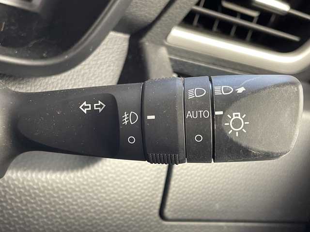 トヨタ ルーミー カスタムG 奈良県 2020(令2)年 0.8万km ブラックマイカメタリック/パールホワイト2トーン 純正9インチメモリナビ/フルセグTV/Bluetoothオーディオ/DVD/TVキャンセラー/バックカメラ/スマートアシストIII/衝突軽減ブレーキ/車線逸脱警報/全車速追従機能付きアダプティブクルーズコントロール/電動パーキングブレーキ/両側ウェルカムパワースライドドア/純正前後ドラレコ/LEDライト/ウインカーミラー/スペアキー