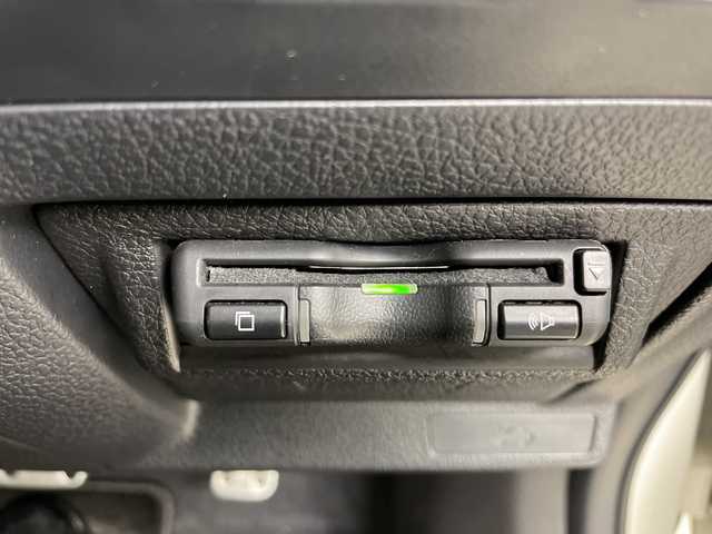 スバル レヴォーグ 1．6GTアイサイト Vスポーツ 道央・札幌 2019(平31)年 2.8万km パール ・４WD/ターボ/・アイサイトセイフティプラス/・プリクラッシュセーフティ/・レーダークルーズコントロール/・社外ケンウッドナビ/・DVD.CD.SD.BT.フルセグ/・バックカメラ/・ビルシュタイン製ダンパー/・パドルシフト/SIドライブ/・ルーフボックス/ミラーヒーター/・LEDライト/オートライト/・オートハイビーム/・ブラインドスポットモニター/・ETC/・プッシュスタート/スマートキー