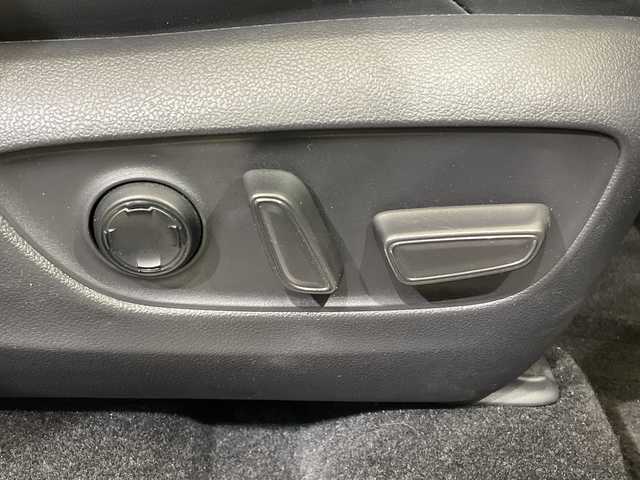 トヨタ ハリアー ハイブリッド Z レザーパッケージ 愛媛県 2024(令6)年 1.5万km プラチナホワイトパールマイカ 純正１２．３インチナビ/ＪＢＬプレミムサウンドシステム/デジタルインナーミラー/ＥＴＣ２．０/純正ドライブレコーダー/アラウンドビューモニター/シートヒーター/追従型クルーズコントロール/メモリーパワーシート/ベンチレーター/ICS/ヘッドアップディスプレイ/ステアリングヒーター/電動リアゲート/前後コーナーセンサ―/LEDヘッドライト