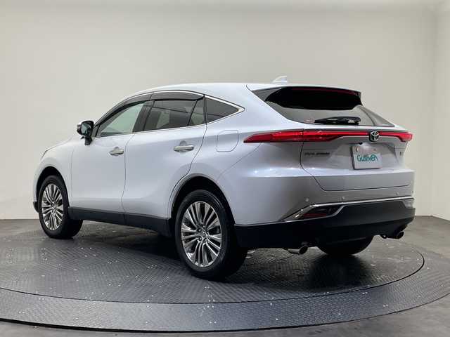 トヨタ ハリアー ハイブリッド Z レザーパッケージ 愛媛県 2024(令6)年 1.5万km プラチナホワイトパールマイカ 純正１２．３インチナビ/ＪＢＬプレミムサウンドシステム/デジタルインナーミラー/ＥＴＣ２．０/純正ドライブレコーダー/アラウンドビューモニター/シートヒーター/追従型クルーズコントロール/メモリーパワーシート/ベンチレーター/ICS/ヘッドアップディスプレイ/ステアリングヒーター/電動リアゲート/前後コーナーセンサ―/LEDヘッドライト