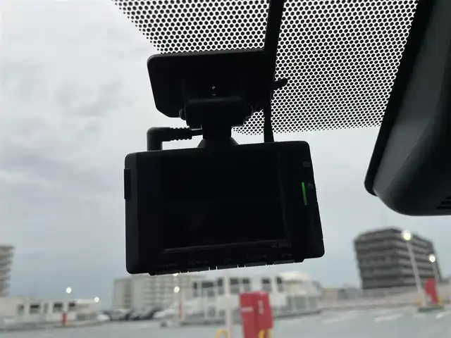 トヨタ ヤリスクロス Z 東京都 2022(令4)年 1.7万km ブラックマイカ 法人ワンオーナー/純正ナビ/（地デジTV・BT)/バックカメラ/ハーフレザーシート（茶）/モデリスタエアロ/シートヒーター/D席パワーシート/純正１８インチアルミ/ETC2.0/社外ドライブレコーダーフルHD（DC-DR652)/エンジンプッシュボタン/Wエアバック/ABS/Toyota　Safety　Sense/PCS（プリクラッシュセーフティ）/LTA（レーントレーシングアシスト/AHB（オートマチックハイビーム）/RSA（ロードサインアシスト/レーダークルーズコントロール/先行車発進お知らせ/保証書・取説・ナビ説