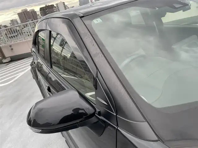 トヨタ ヤリスクロス Z 東京都 2022(令4)年 1.7万km ブラックマイカ 法人ワンオーナー/純正ナビ/（地デジTV・BT)/バックカメラ/ハーフレザーシート（茶）/モデリスタエアロ/シートヒーター/D席パワーシート/純正１８インチアルミ/ETC2.0/社外ドライブレコーダーフルHD（DC-DR652)/エンジンプッシュボタン/Wエアバック/ABS/Toyota　Safety　Sense/PCS（プリクラッシュセーフティ）/LTA（レーントレーシングアシスト/AHB（オートマチックハイビーム）/RSA（ロードサインアシスト/レーダークルーズコントロール/先行車発進お知らせ/保証書・取説・ナビ説