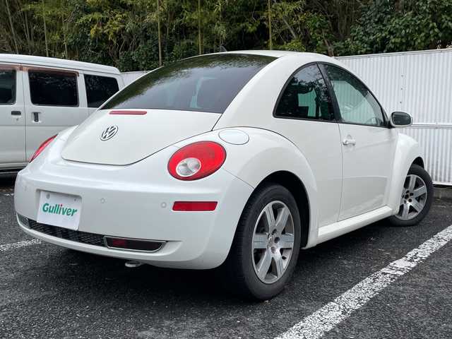 フォルクスワーゲン ニュー ビートル 茨城県 2008(平20)年 4万km カンパネーラホワイト ナビ【DVD/MD/AUX】/ETC/ドライブレコーダー/フォグランプ/クリアランスソナーセンサー/純正アルミホイール/ABS/横滑り防止装置/USB/保証書/取扱説明書/スペアキー×１