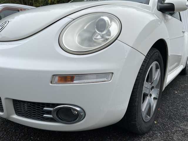 フォルクスワーゲン ニュー ビートル 茨城県 2008(平20)年 4万km カンパネーラホワイト ナビ【DVD/MD/AUX】/ETC/ドライブレコーダー/フォグランプ/クリアランスソナーセンサー/純正アルミホイール/ABS/横滑り防止装置/USB/保証書/取扱説明書/スペアキー×１