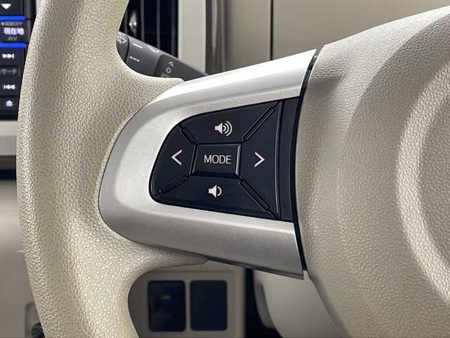 ダイハツ ムーヴ キャンバス X メイクアップ リミテッド SAⅢ 沖縄県 2021(令3)年 6.8万km パールホワイトⅢ 純正ナビNMZK-W71D/（CD/DVD/フルセグTV/Bluetooth）/全方位カメラ/両側パワースライドドア/スマートアシストIII/衝突軽減ブレーキ/レーンキープアシスト/オートマチックハイビーム/ETC/アイドリングストップ/ドライブレコーダー/スマートキー/プッシュスタート/電動ミラー/ステアリングスイッチ/フォグランプ