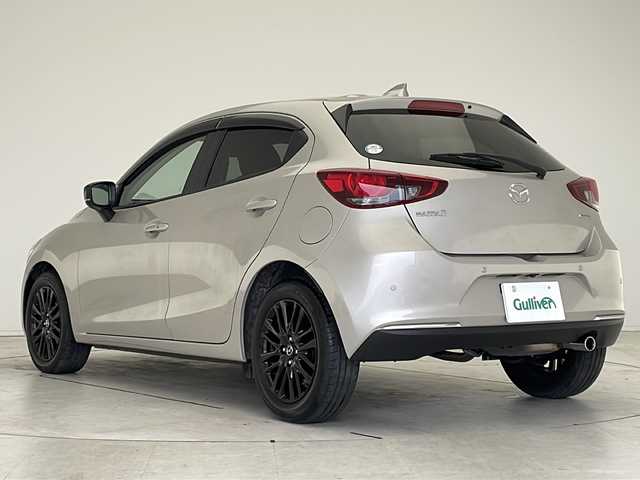 マツダ マツダ２ XD ブラックトーンエディション 静岡県 2023(令5)年 1.6万km プラチナクォーツメタリック 衝突軽減システム/純正８型SDナビ（SDなし）/全方位カメラ/クルーズコントロール/ワンセグ/CD/DVD/Bluetooth/バックカメラ/ヘッドアップディスプレイ/コーナーセンサー/純正アルミホイール/ブラインドスポットモニター/LEDヘッドライト/パドルシフト/オートマチックハイビーム/ドライブレコーダー/ETC/ステアリングスイッチ/スマートキー/プッシュスタート