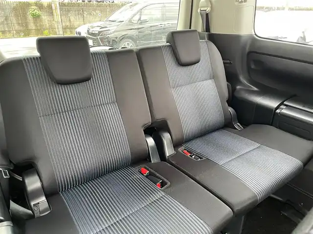 トヨタ ヴォクシー ZS 煌 大阪府 2015(平27)年 6.6万km ホワイトパールクリスタルシャイン 純正ナビ/バックカメラ/フルセグ/両側パワースライドドア/プッシュスタート/スマートキー/フリップダウンモニター/ETC