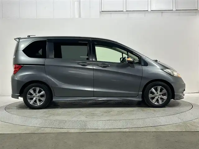 ホンダ フリード Giエアロ 大阪府 2008(平20)年 5.8万km ポリッシュドメタルメタリック 純正HDDナビ　両側パワースライドドア　バックカメラ　コーナーセンサー　スマートキー　スペアキー　オートライト　フォグランプ　ETC　