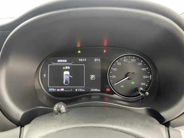 日産 キックス X 福井県 2020(令2)年 2.4万km ピュアブラック 純正9インチナビ/-AM/-FM/-SD/-CD/-DVD/-BT/-フルセグTV/プロパイロット/コーナーセンサー/衝突軽減ブレーキ/ETC/全方位カメラ/純正デジタルインナーミラー/純正ドライブレコーダー/純正フロアマット/オートライト/LEDヘッドライト/ハーフレザーシート/スマートキー/スペアキー×1