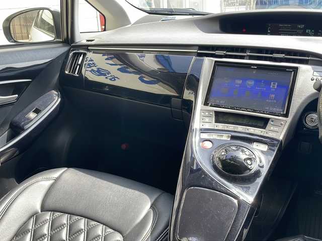 トヨタ プリウス G 山口県 2014(平26)年 6.9万km ホワイトパールクリスタルシャイン 株)IDOMが運営する【じしゃロン宇部店】の自社ローン専用車両になります。こちらは現金またはオートローンご利用時の価格です。自社ローンご希望の方は別途その旨お申付け下さい/社外ナビ(ECLIPSE 　AVN-ZX03i)/Ｂｌｕｅｔｏｏｔｈ接続　/フルセグＴＶ　/ＤＶＤ／ＣＤ　/バックカメラ　/ＥＴＣ　/社外シフト/ドライブレコーダー　/運転席パワーシート　/社外ＡＷ　/社外フロアマット　/ＨＩＤヘッドライト　/スペアキー有　/シートカバー有/社外マフラー