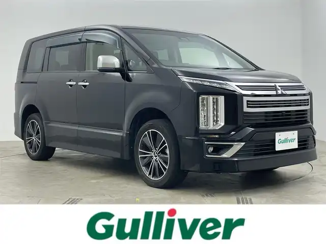 三菱 デリカＤ：５ アーバンギア G パワーパッケージ 岡山県 2019(平31)年 5.2万km ダイヤモンドブラックマイカ 純正10.1インチメモリナビゲーション		/【フルセグ/Bluetooth/DVD/MSV】		/360度パーキングカメラ/純正18inアルミホイール+サマータイヤ：装着				/レーダークルーズコントロール	/パワーバックドア/パワーシート	/ビルトインETC		/LEDヘッドライト（AUTO機能付き）	/オートハイビーム	/シートヒーター		/横滑り防止機能		/衝突軽減システム		/車線逸脱防止システム			/スマートキー			/プッシュスタート				/フロアマット		/新車保証書		/取扱説明書		/スペアキー×１