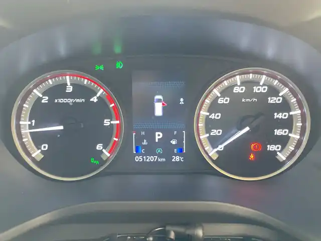 三菱 デリカＤ：５ アーバンギア G パワーパッケージ 神奈川県 2019(平31)年 5.2万km ダイヤモンドブラックマイカ 純正10.1インチメモリナビゲーション		/ フルセグ/Bluetooth/DVD/MSV	/360度パーキングカメラ/純正18インチアルミホイール			/レーダークルーズコントロール	/パワーバックドア/パワーシート	/ビルトインETC		/LEDヘッドライト	/オートハイビーム	/シートヒーター		/横滑り防止機能		/衝突軽減システム		/車線逸脱防止システム			/スマートキー			/プッシュスタート				/フロアマット				/スペアキー