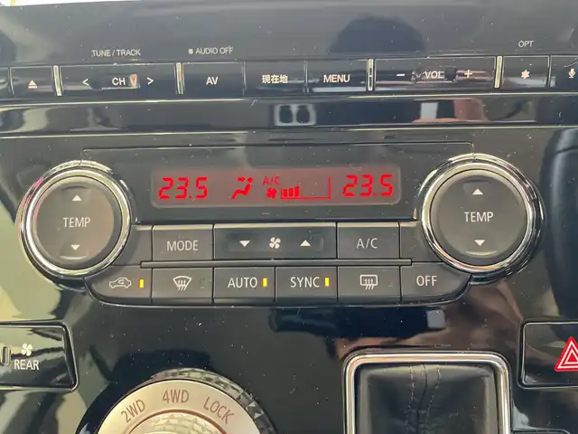 三菱 デリカＤ：５ アーバンギア G パワーパッケージ 神奈川県 2019(平31)年 5.2万km ダイヤモンドブラックマイカ 純正10.1インチメモリナビゲーション		/ フルセグ/Bluetooth/DVD/MSV	/360度パーキングカメラ/純正18インチアルミホイール			/レーダークルーズコントロール	/パワーバックドア/パワーシート	/ビルトインETC		/LEDヘッドライト	/オートハイビーム	/シートヒーター		/横滑り防止機能		/衝突軽減システム		/車線逸脱防止システム			/スマートキー			/プッシュスタート				/フロアマット				/スペアキー