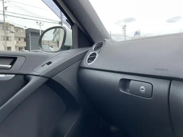 フォルクスワーゲン ティグアン TSI Bモーションテクノロジー 石川県 2014(平26)年 3万km 白