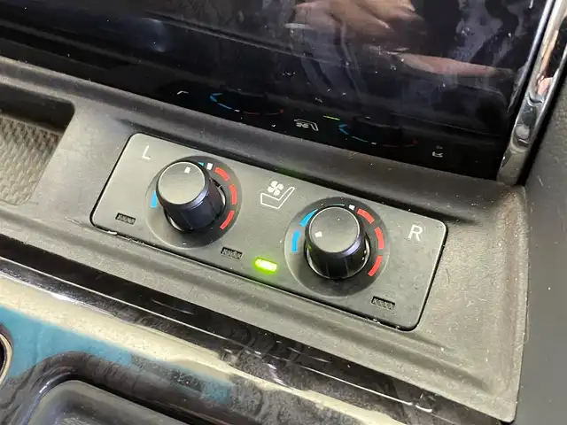 トヨタ アルファードハイブリット SR Cパッケージ 岩手県 2020(令2)年 4万km ホワイトパールクリスタルシャイン ４WD/リヤエンターテインメントシステム/メッキガーニッシュ/パーキングアシスト/リヤエンターテインメントシステム/JBLプレミアムサウンドシステム/パノラミックビューモニター/デジタルインナーミラー/両側パワースライドドア/パワーバックドア/エグゼクティブパワーシート/トヨタセーフティセンス/プリクラッシュセーフティ/レーダークルーズコントロール/レーントレーシングアシスト/ロードサインアシスト/アダプティブハイビームシステム/クリアランスソナー/パワーシート/シートヒーター/シートベンチレーション/ステアリングヒーター/純正ナビ/ETC2.0/ドライブレコーダー/三眼LEDヘッドランプ/純正17インチアルミホイール