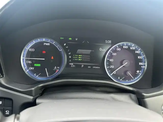 トヨタ クラウン ハイブリッド RS アドバンス 広島県 2022(令4)年 2.5万km プレシャスホワイトパール 登録時走行距離24566km/純正12.3インチナビ/（AM.FM.CD.DVD.TV.BT）/パノラミックビューモニター/レーダークルーズコントロール/ビルトインETC/プリクラッシュセーフティ/レーンキープアシスト/横滑り防止装置/クリアランスソナー/シートベンチレーション/レザーシート/オートマチックハイビーム/オートライト/LEDライト/アイドリングストップ/パワーシート/純正フロアマット/純正18インチAW