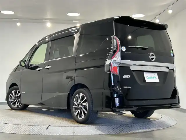 日産 セレナ ハイウェイスター V 愛知県 2020(令2)年 5.8万km ダイヤモンドブラック 純正１０インチＳＤナビ（地図SDなし）/純正フリップダウンモニター　/アラウンドビューモニター　/両側パワースライドドア　/エマージェンシーブレーキ/車線逸脱警報（LDW）/後側方車両検知警報（BSW)/クルーズコントロール/ビルトインＥＴＣ　/ＬＥＤヘッドライト/LEDフォグランプ　/ＵＳＢ接続　/ドライブレコーダー/プッシュスタート/　　-スマートキー/純正フロアマット/後席サンバイザー