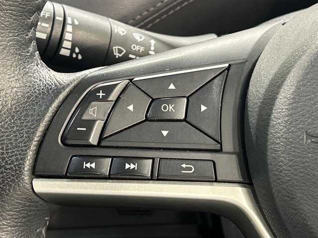 日産 セレナ ハイウェイスター V 愛知県 2020(令2)年 5.8万km ダイヤモンドブラック 純正１０インチＳＤナビ（地図SDなし）/純正フリップダウンモニター　/アラウンドビューモニター　/両側パワースライドドア　/エマージェンシーブレーキ/車線逸脱警報（LDW）/後側方車両検知警報（BSW)/クルーズコントロール/ビルトインＥＴＣ　/ＬＥＤヘッドライト/LEDフォグランプ　/ＵＳＢ接続　/ドライブレコーダー/プッシュスタート/　　-スマートキー/純正フロアマット/後席サンバイザー