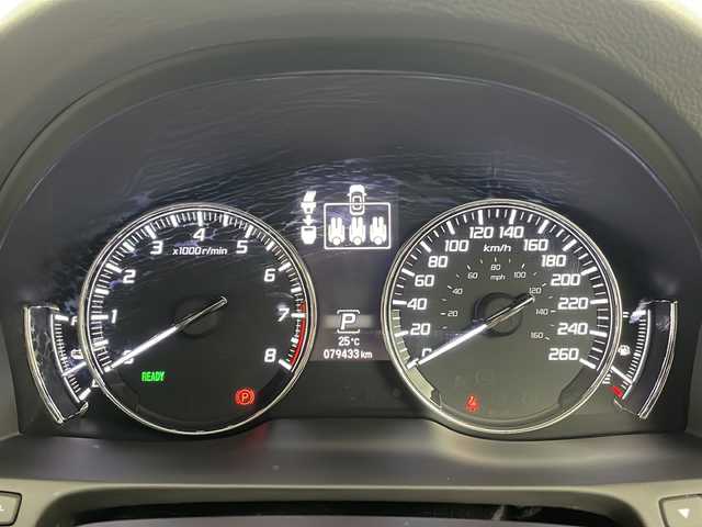 ホンダ レジェンド ハイブリッド EX 栃木県 2015(平27)年 8万km クリスタルブラックパール 純正HDDナビ（BT/USB/HDMI/iPod/DVD/CD/AM/FM)/純正フルセグTV/電動サンルーフ/本革シート/ホンダセンシング/・衝突軽減ブレーキ/・歩行者事故低減ステアリング/・誤発進抑制機能/・路外逸脱抑制機能/・アダプティブクルーズコントロール/・車線維持支援システム/・先行者発進お知らせ機能/・標識認識機能/・ブラインドスポットインフォメーション/・パーキングセンサーシステム/・オートハイビーム/全周囲カメラ/コーナーセンサー/４WD/LEDヘッドライト/パワーシート（前席）/パドルシフト/ステアリングスイッチ/ワイヤレス充電器/スマートキー/シートヒーター（全席）/ドライブレコーダー/19インチ純正アルミホイール/電動格納ミラー/アイドリングストップ/ETC/プッシュスタート/純正フロアマット