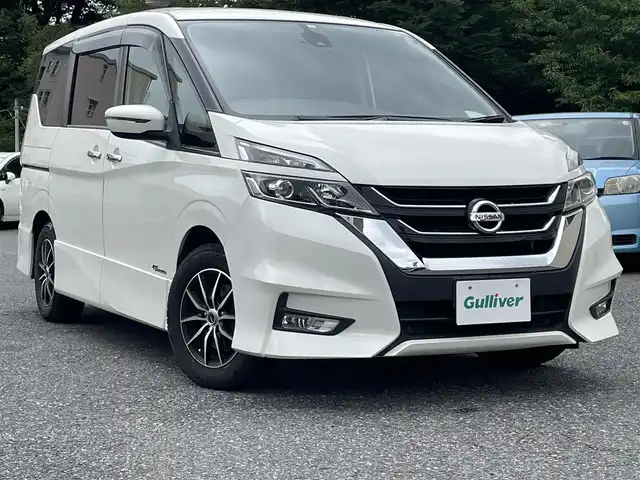 日産 セレナ ハイウェイスター 千葉県 2017(平29)年 7.3万km ブリリアントホワイトパール 純正SD8インチナビ(CD/DVDブルーレイ/BT/フルセグ)/エマージェンシーブレーキ機能/ハンズフリースライドドア/前後ドライブレコーダー/クルーズコントロール/LEDヘッドライト/オートライト/フォグランプ/ドアバイザー/純正フロアマット/サマータイヤ4本付き