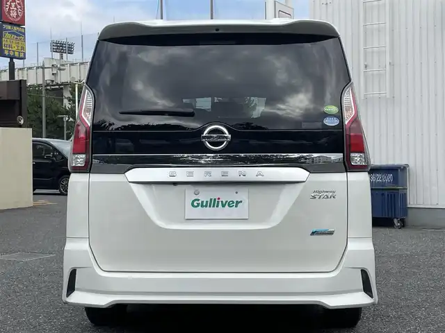 日産 セレナ ハイウェイスター 千葉県 2017(平29)年 7.3万km ブリリアントホワイトパール 純正SD8インチナビ(CD/DVDブルーレイ/BT/フルセグ)/エマージェンシーブレーキ機能/ハンズフリースライドドア/前後ドライブレコーダー/クルーズコントロール/LEDヘッドライト/オートライト/フォグランプ/ドアバイザー/純正フロアマット/サマータイヤ4本付き