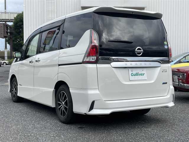 日産 セレナ ハイウェイスター 千葉県 2017(平29)年 7.3万km ブリリアントホワイトパール 純正SD8インチナビ(CD/DVDブルーレイ/BT/フルセグ)/エマージェンシーブレーキ機能/ハンズフリースライドドア/前後ドライブレコーダー/クルーズコントロール/LEDヘッドライト/オートライト/フォグランプ/ドアバイザー/純正フロアマット/サマータイヤ4本付き