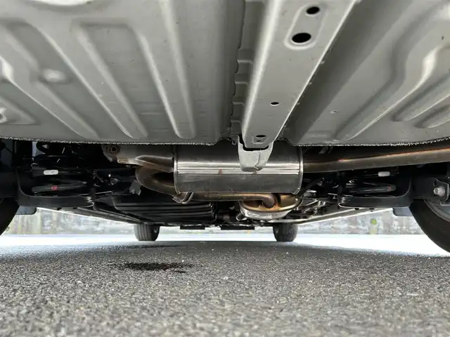 トヨタ エスクァイア Gi プレミアムパッケージ 佐賀県 2018(平30)年 3万km ホワイトパールクリスタルシャイン エアロ(F/R)/トヨタセーフティセンス/・プリクラッシュセーフティ/・レーンディパーチャーアラート/・オートマチックハイビーム/前後コーナーセンサー/クルーズコントロール/純正10インチナビ/NSZN-Z66T/・BT/フルセグTV/CD/DVD/・バックカメラ/12インチ後席モニター/V12T-R660/両側パワースライドドア/両側パワースライドドア/純正15インチAW/LEDヘッドライト/フォグランプ/オートライト/ハーフレザーシート/前席シートヒーター/ステアリングヒーター/ビルトインETC/前方ドラレコ/TZ-D102