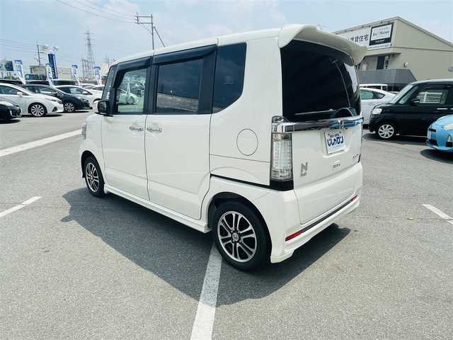 ホンダ Ｎ ＢＯＸ カスタム G SSパッケージ 岡山県 2013(平25)年 8.5万km プレミアムホワイトパール (株)IDOMが運営する【じしゃロン岡山店】の自社ローン専用車両です。こちらは現金またはオートローンご利用時の価格です。 自社ローンご希望の方は別途その旨お申し付け下さい/＊純正ナビ/＊両側パワスラ/＊ETC/＊バックカメラ/＊プッシュスタート/＊AW