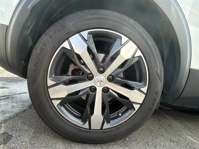 プジョー ３００８ GT ブルー HDi 和歌山県 2019(平31)年 5.4万km パール エンジンスタートボタン/パワーステアリング/パワーウィンドウ/アイドリングストップ/パドルシフト/スマートキー/オートエアコン/クルーズコントロール/追従走行/Bluetooth/USB/ETC/バックカメラ/HDDナビ/ガラスルーフ/サンルーフ/電動リアゲート/前後ドライブレコーダー/D席パワーシート/ハーフレザーシート/D＋N席シートヒーター/ルーフレール/純正アルミホイール/ABS/横滑り防止装置/前後コーナーセンサー/レーンキープアシスト/オートライト/W+サイドエアバッグ/グリップコントロール/スポーツモード