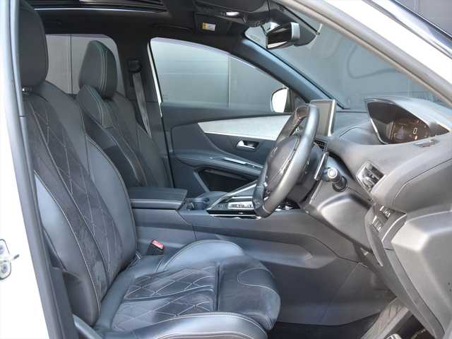 プジョー ３００８ GT ブルー HDi 和歌山県 2019(平31)年 5.4万km パール ファーストクラスパッケージ /パノラマSR /ACC /AppleCarPlay /Bカメラ /オートテールゲート /ブラインドスポット /前後ドラレコ /ハーフレザーシート /シートヒーター /パワーシート /コーナーセンサー /パドルシフト /LEDライト /ETC/取扱説明書/保証書/スペアキー