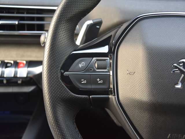 プジョー ３００８ GT ブルー HDi 和歌山県 2019(平31)年 5.4万km パール ファーストクラスパッケージ /パノラマSR /ACC /AppleCarPlay /Bカメラ /オートテールゲート /ブラインドスポット /前後ドラレコ /ハーフレザーシート /シートヒーター /パワーシート /コーナーセンサー /パドルシフト /LEDライト /ETC/取扱説明書/保証書/スペアキー