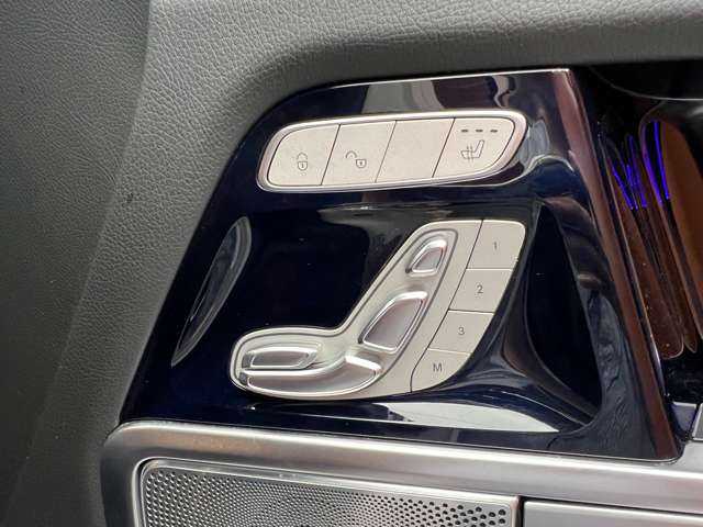 メルセデス・ベンツ ゲレンデヴァーゲン Ｇ３５０ｄ AMGライン 千葉県 2020(令2)年 4.6万km ポーラホワイト ラグジュアリーＰＫＧ　/ＳＲ　/純正ナビ　/３６０°カメラ　/Ｂｕｒｍｅｓｔｅｒ　/ＡＣＣ　/ＢＳＭ　/黒革　/シートヒーター　/パワーシート　/ＬＥＤヘッドライト　/オートライト　/アンビエントライト　/純正２０インチＡＷ