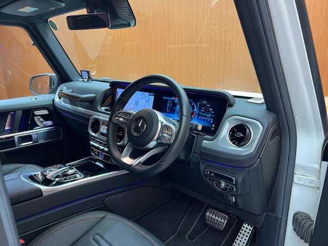 メルセデス・ベンツ ゲレンデヴァーゲン Ｇ３５０ｄ AMGライン 千葉県 2020(令2)年 4.6万km ポーラホワイト ラグジュアリーＰＫＧ　/ＳＲ　/純正ナビ　/３６０°カメラ　/Ｂｕｒｍｅｓｔｅｒ　/ＡＣＣ　/ＢＳＭ　/黒革　/シートヒーター　/パワーシート　/ＬＥＤヘッドライト　/オートライト　/アンビエントライト　/純正２０インチＡＷ