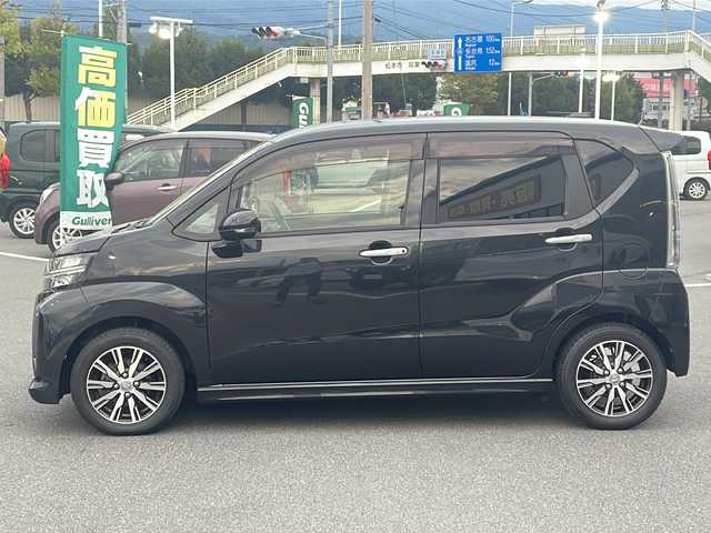 ダイハツ ムーヴ カスタム X LTD SAⅢ 長野県 2017(平29)年 6万km ブラックマイカメタリック 純正8インチSDナビ（NSZN-X67D）/FM・AM・DVD・CD・フルセグTV/Bluetooth Audio/全方位カメラ・バックカメラ/スマートアシスト3/・衝突回避支援ブレーキ機能/・先行車発進お知らせ機能/・誤発進抑制制御機能/・車線逸脱警報機能/・衝突警報機能/オートマチックハイビーム/運転席シートヒーター/ステアリングスイッチ/アイドリングストップ/LEDヘッドライト/プッシュスタート/ドアバイザー/オートライト/フォグランプ/スマートキー