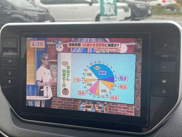 ダイハツ ムーヴ カスタム X LTD SAⅢ 長野県 2017(平29)年 6万km ブラックマイカメタリック 純正8インチSDナビ（NSZN-X67D）/FM・AM・DVD・CD・フルセグTV/Bluetooth Audio/全方位カメラ・バックカメラ/スマートアシスト3/・衝突回避支援ブレーキ機能/・先行車発進お知らせ機能/・誤発進抑制制御機能/・車線逸脱警報機能/・衝突警報機能/オートマチックハイビーム/運転席シートヒーター/ステアリングスイッチ/アイドリングストップ/LEDヘッドライト/プッシュスタート/ドアバイザー/オートライト/フォグランプ/スマートキー