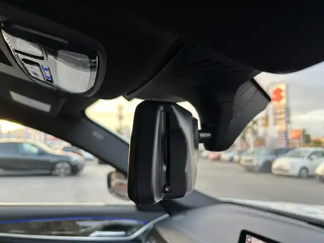 ＢＭＷ ５２３ｄ xDrive Mスポーツ EDジョイ+ 滋賀県 2021(令3)年 3万km アルピンホワイトⅢ 黒革シート/４WD/ＡＣＣ/ヘッドアップディスプレイ/バーチャルコックピット/純正ナビ/フルセグＴＶ・Bluetooth・USB/ＡｐｐｌｅＣａｒＰｌａｙ/全方位カメラ/シートヒーター/前席パワーシート/シートメモリー/レーンキープ/パーキングアシスト/オートホールド/パドルシフト/パワーバックドア/純正19インチＡＷ/LEDヘッドライト/ミラー一体型ETC