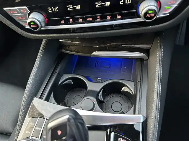 ＢＭＷ ５２３ｄ xDrive Mスポーツ EDジョイ+ 滋賀県 2021(令3)年 3万km アルピンホワイトⅢ 黒革シート/４WD/ＡＣＣ/ヘッドアップディスプレイ/バーチャルコックピット/純正ナビ/フルセグＴＶ・Bluetooth・USB/ＡｐｐｌｅＣａｒＰｌａｙ/全方位カメラ/シートヒーター/前席パワーシート/シートメモリー/レーンキープ/パーキングアシスト/オートホールド/パドルシフト/パワーバックドア/純正19インチＡＷ/LEDヘッドライト/ミラー一体型ETC