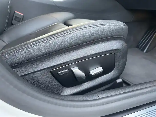 ＢＭＷ ５２３ｄ xDrive Mスポーツ EDジョイ+ 滋賀県 2021(令3)年 3万km アルピンホワイトⅢ 黒革シート/４WD/ＡＣＣ/ヘッドアップディスプレイ/バーチャルコックピット/純正ナビ/フルセグＴＶ・Bluetooth・USB/ＡｐｐｌｅＣａｒＰｌａｙ/全方位カメラ/シートヒーター/前席パワーシート/シートメモリー/レーンキープ/パーキングアシスト/オートホールド/パドルシフト/パワーバックドア/純正19インチＡＷ/LEDヘッドライト/ミラー一体型ETC