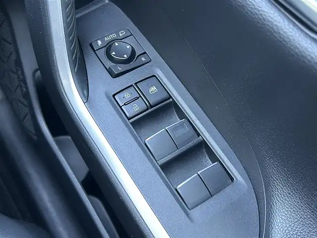 トヨタ ＲＡＶ４ G Zパッケージ 島根県 2020(令2)年 5万km アティチュードブラックマイカ 登録時走行距離 49356Km/ディーラー純正ナビ/取扱説明書/保証書/フルセグTV/TRDエアロ/全方位カメラ/コーナーセンサー/デジタルインナーミラー/4WD/AVENTURA17インチホイール/ブラインドスポットモニター/パワーバックドア/LEDヘッドライト/追従型クルーズコントロール/パワーシート/スマートキー/前席シートヒーター/前後ドライブレコーダー/ウィンカーミラー/電動格納ミラー/ビルトインETC2.0/プッシュスタート